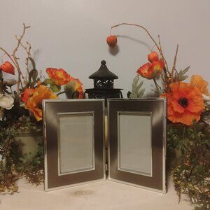 Double Photo Hinged Frame